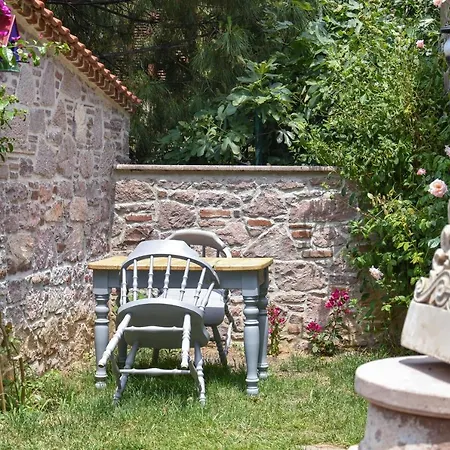 Lunaria Gasthof Ayvalı