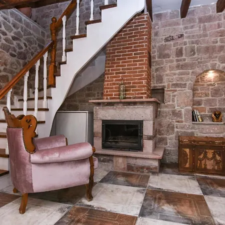 Gasthof Lunaria Ayvalı