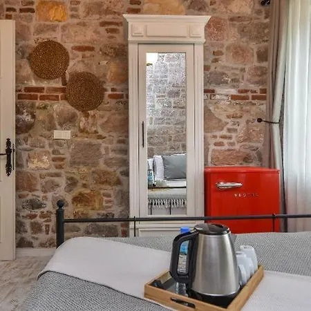 Gasthof Lunaria Ayvalı